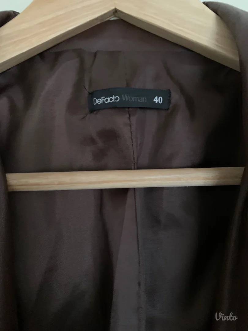 De facto kozni sako jaknica