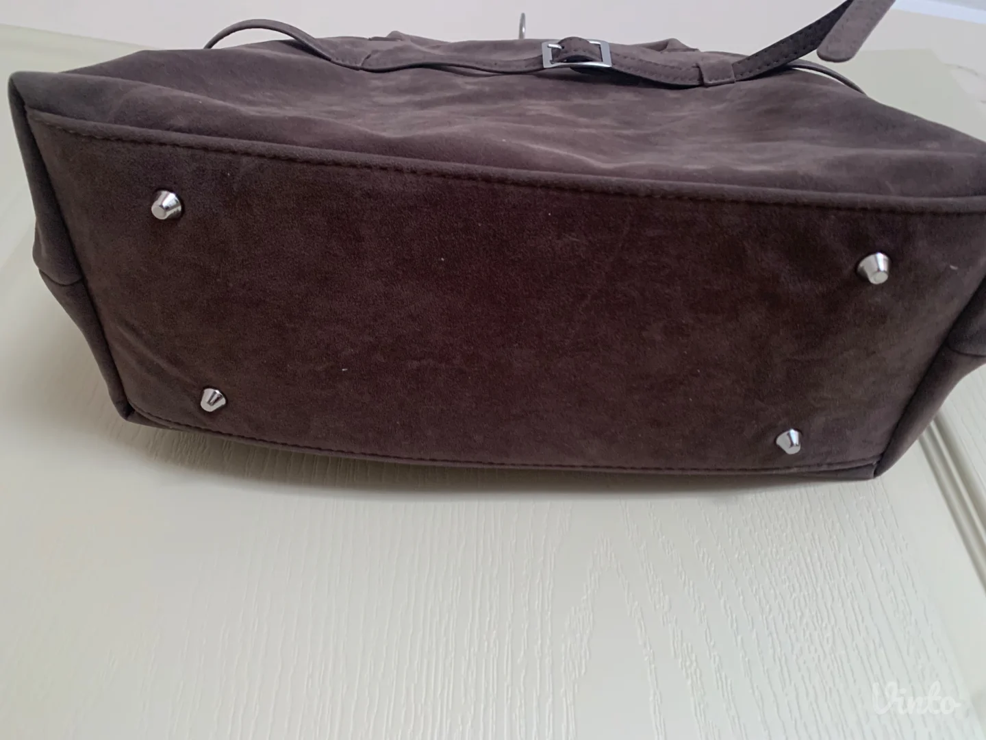 Torba sive boje od vestacke prevrnute koze