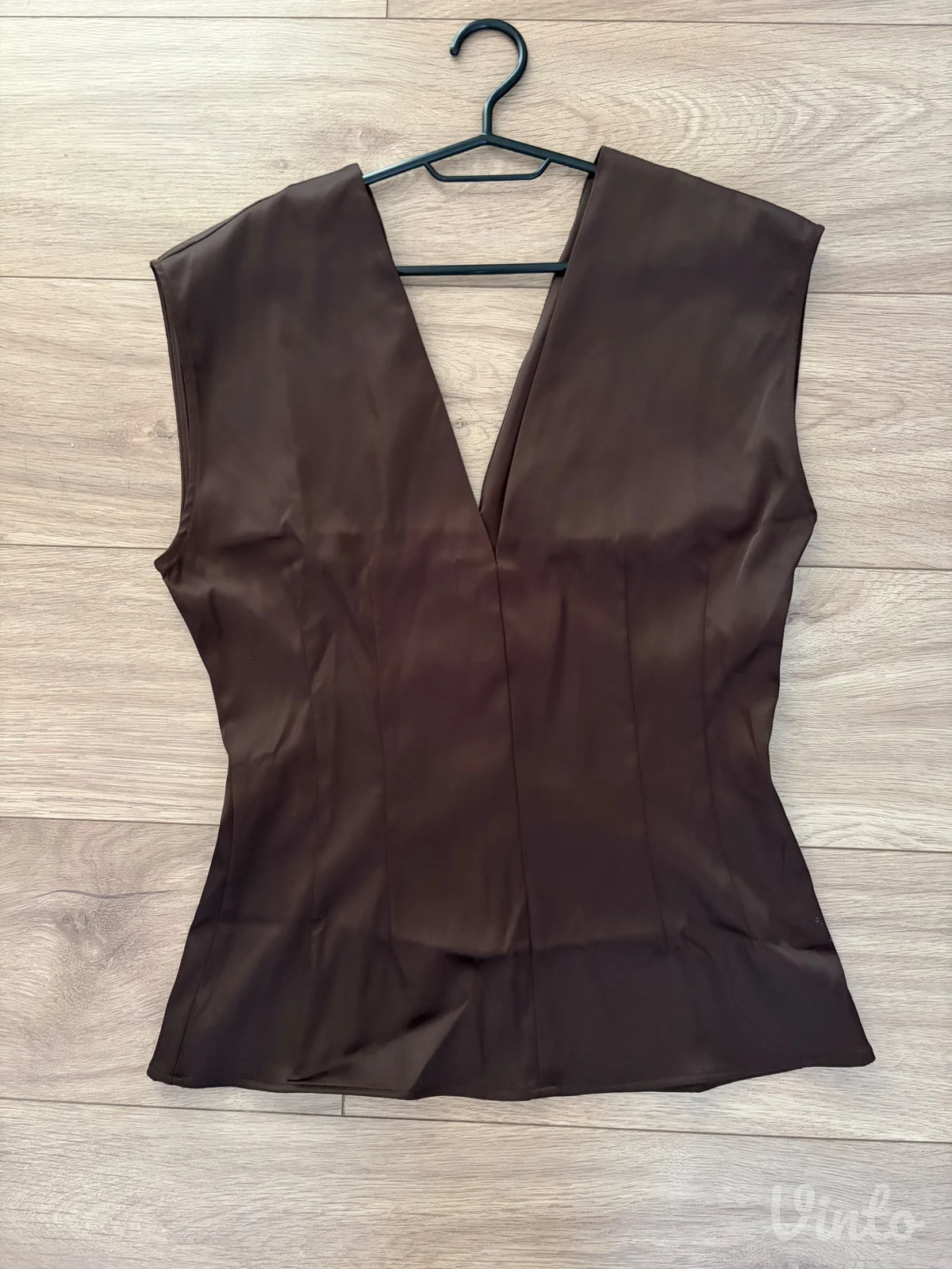 H&M elegantna braon majica