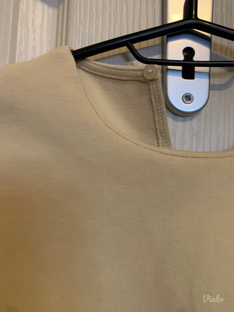 Zara - pastelno zuta zenska majica