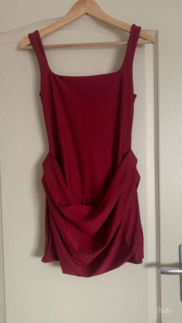 Bordo haljina za sve prilike