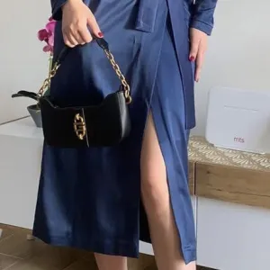 Satenska kraljevsko plava haljina sivena po meri