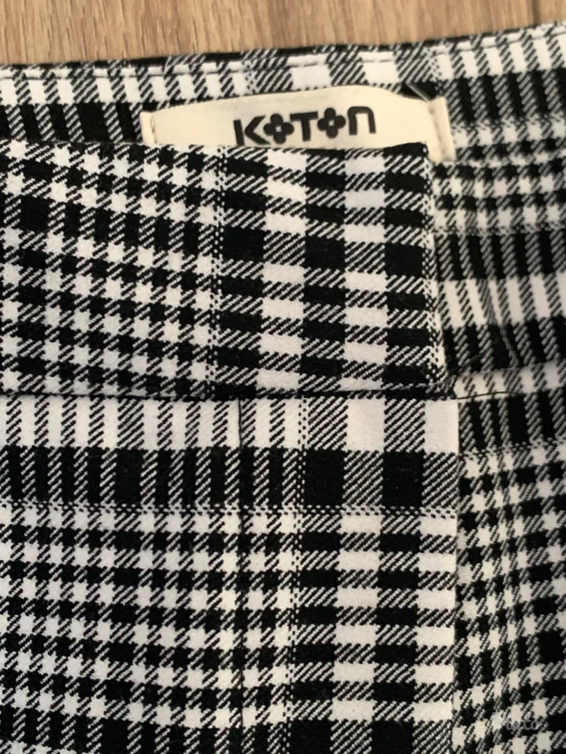 KOTON pantalone velicina 34