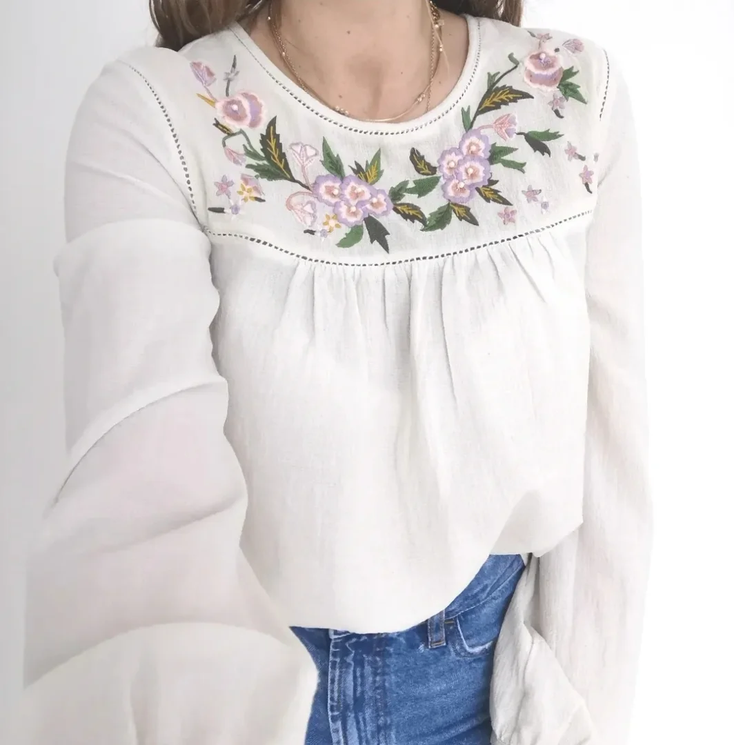 Zenska bluzica sa vezom S