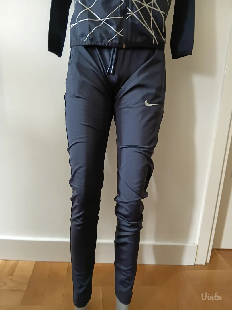 Nike trenerka