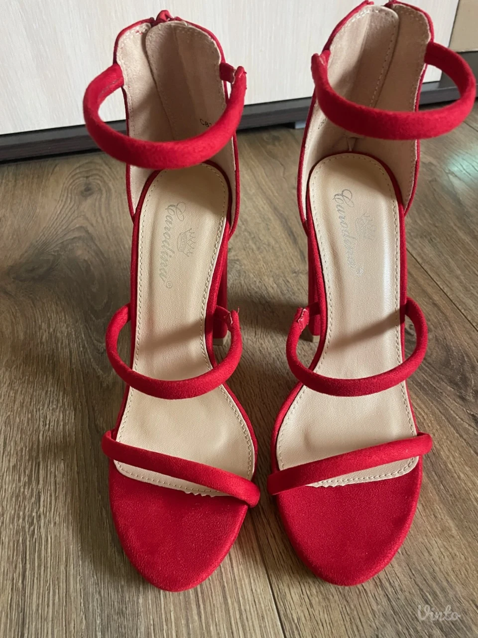 Stikle - sandale broj 38