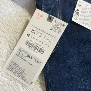 Zara farmerice broj 32