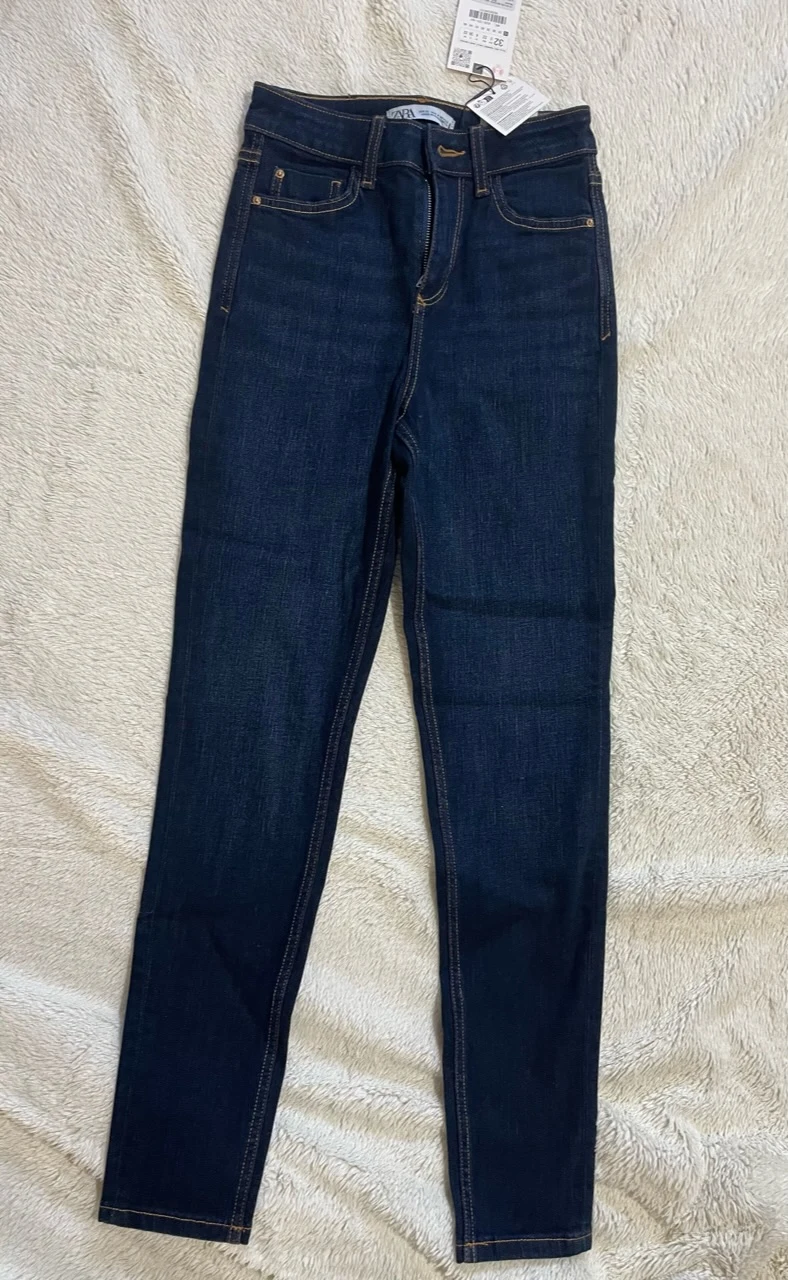 Zara farmerice broj 32