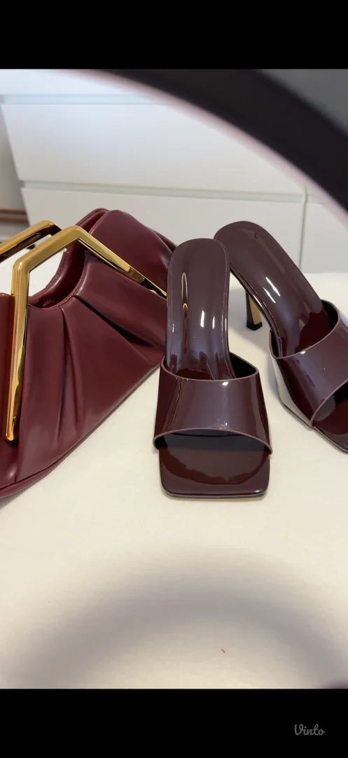 Papuče na stiklu NOVO