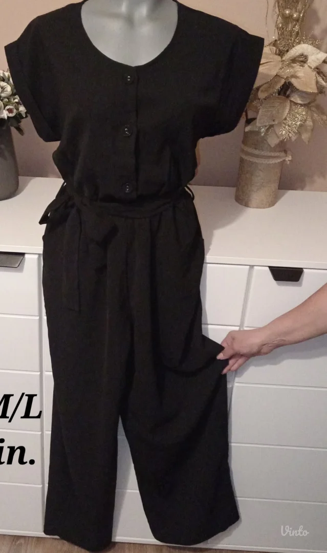 2 kombinezona vel. Uni (S, M, L)