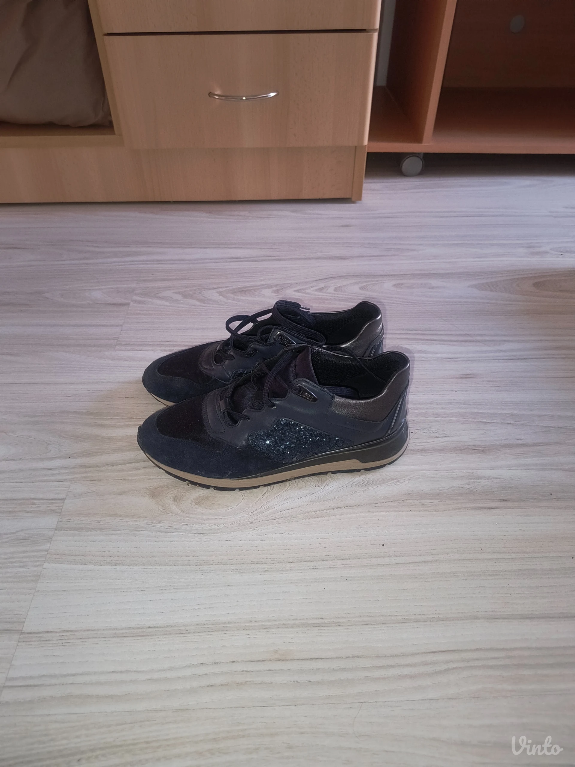 Geox teget kožne patike 37 - 1000 din
