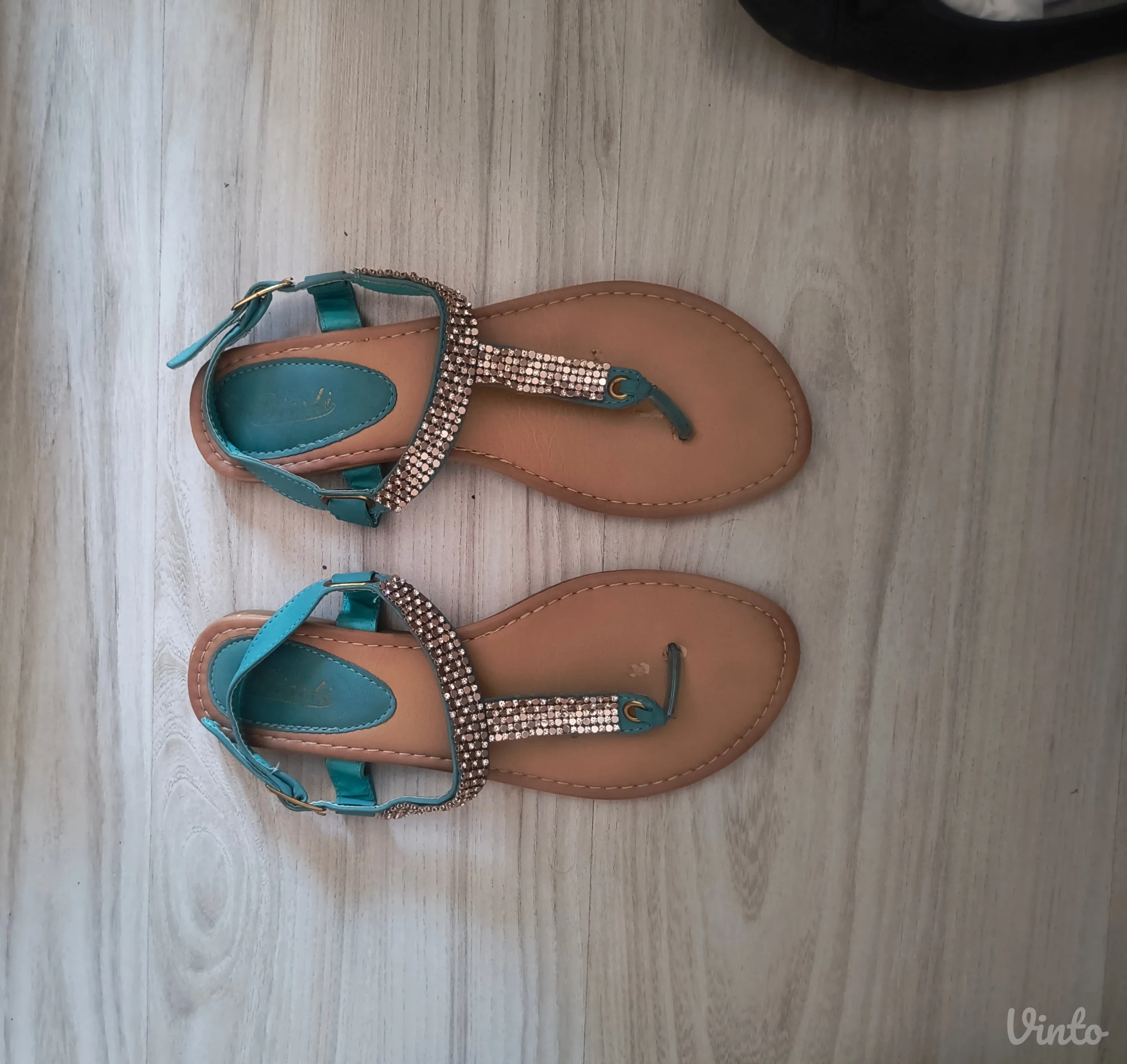 Set sandala 37 - 700 din