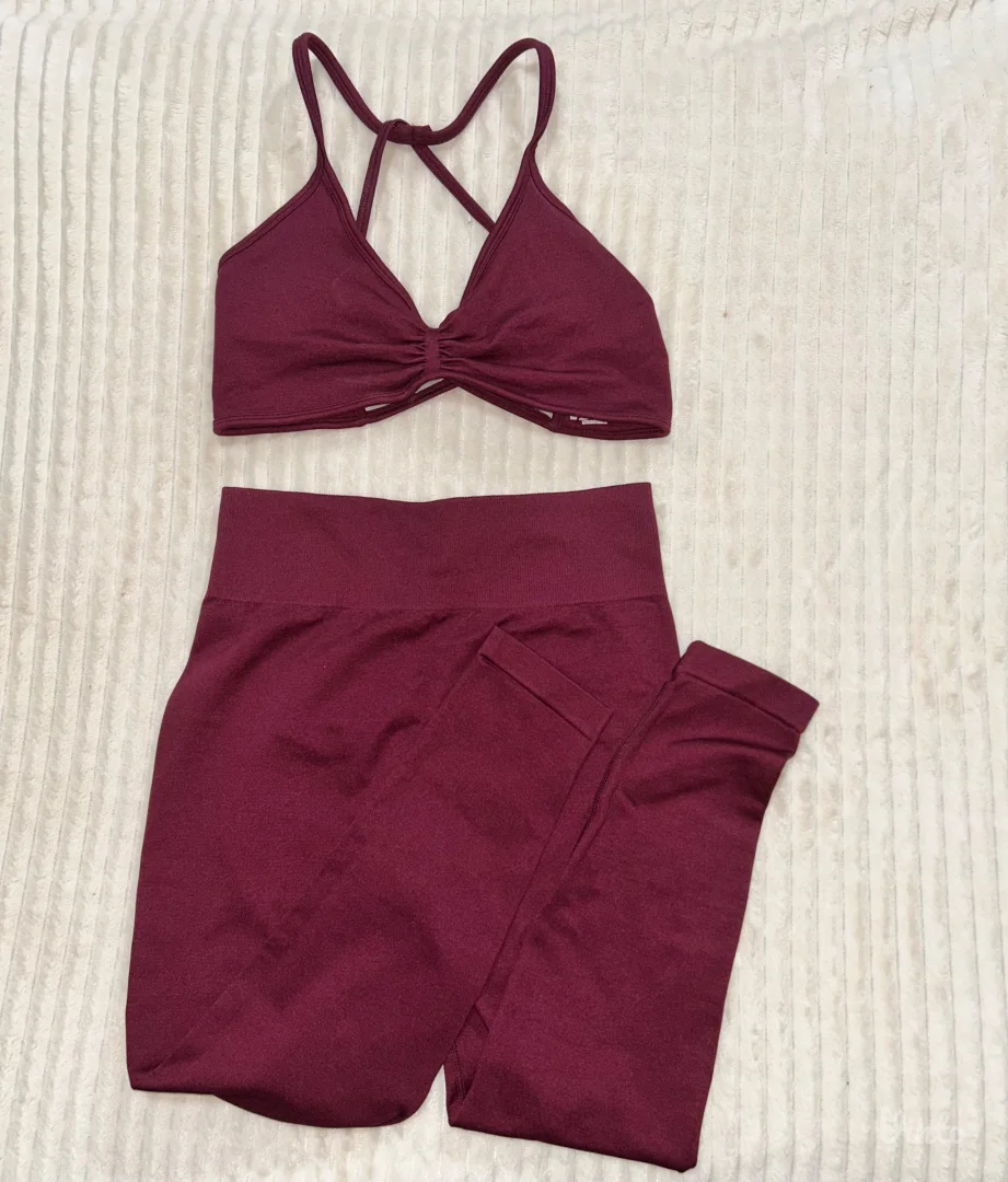 Shein komplet za trening