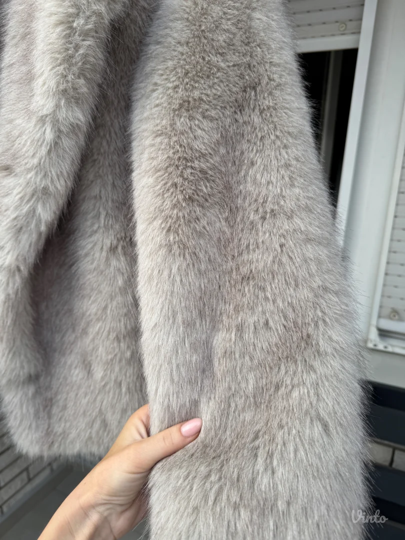 Zara bunda, kao nova!