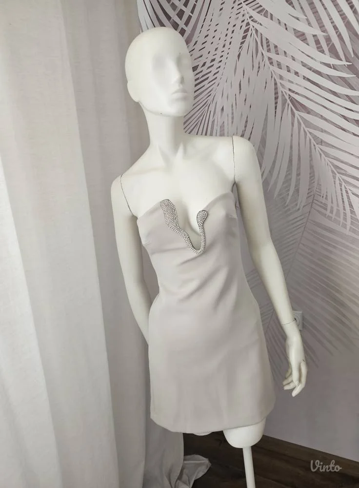 ZARA viralna haljina sa cirkonima – XS