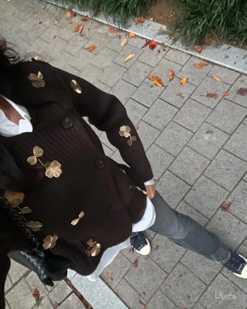 ZARA masivan kardigan sa zlatnim cvetićima – redak model