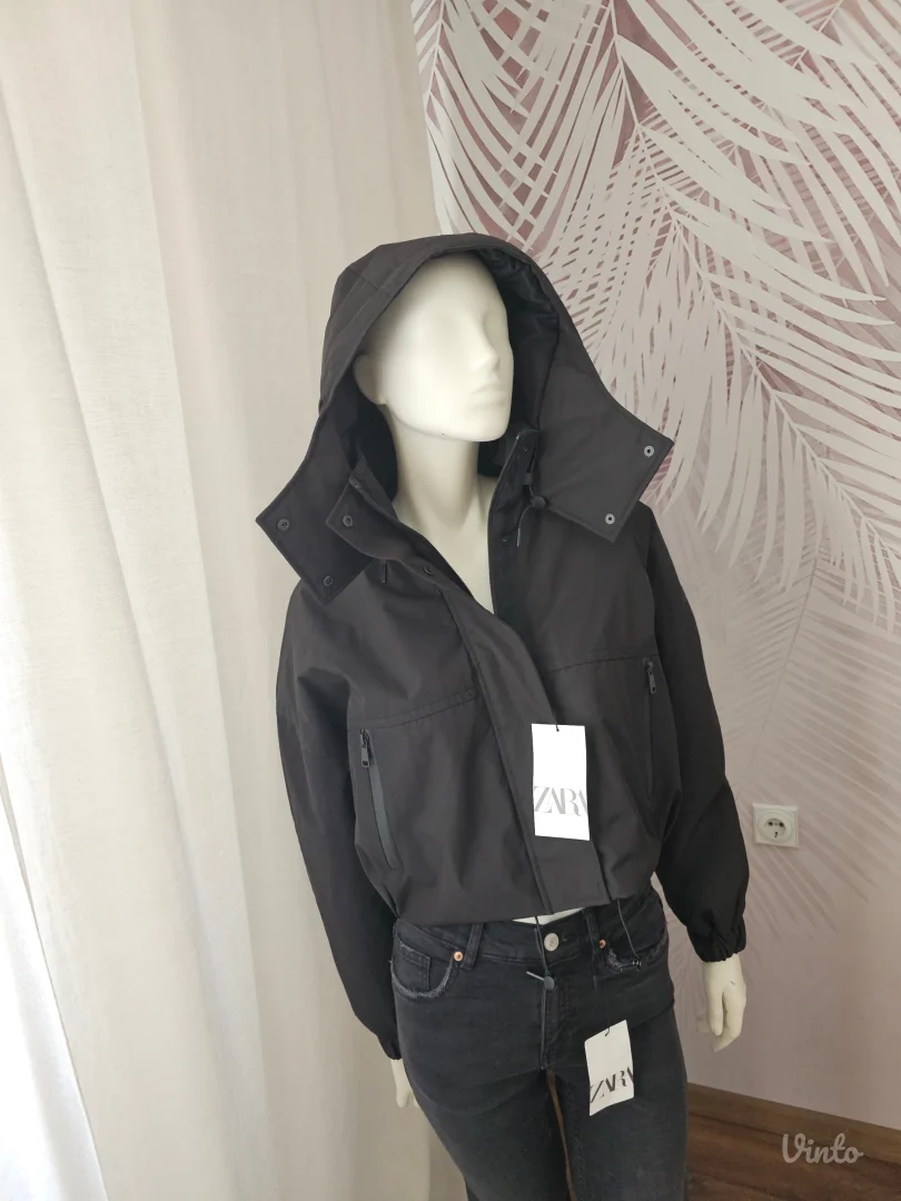 Nova ZARA jaknica – kratki bomber model