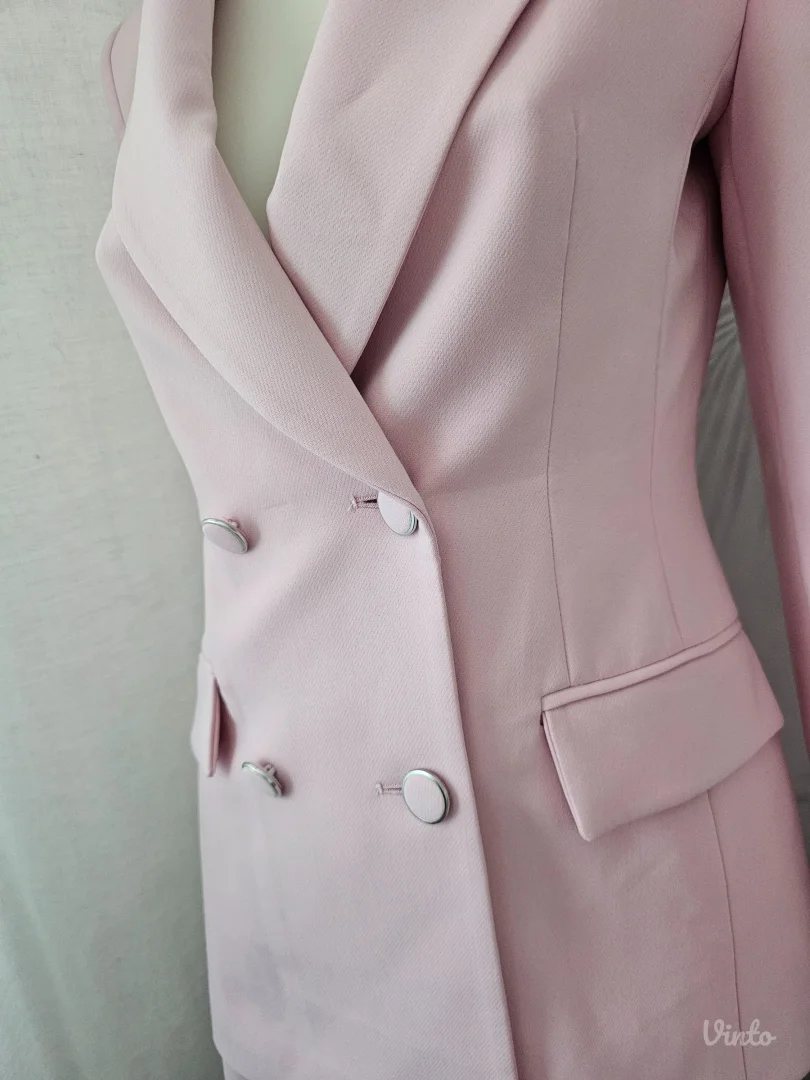 Nov ZARA komplet u nežno roze nijansi – XS veličina (odgovara za XS)
