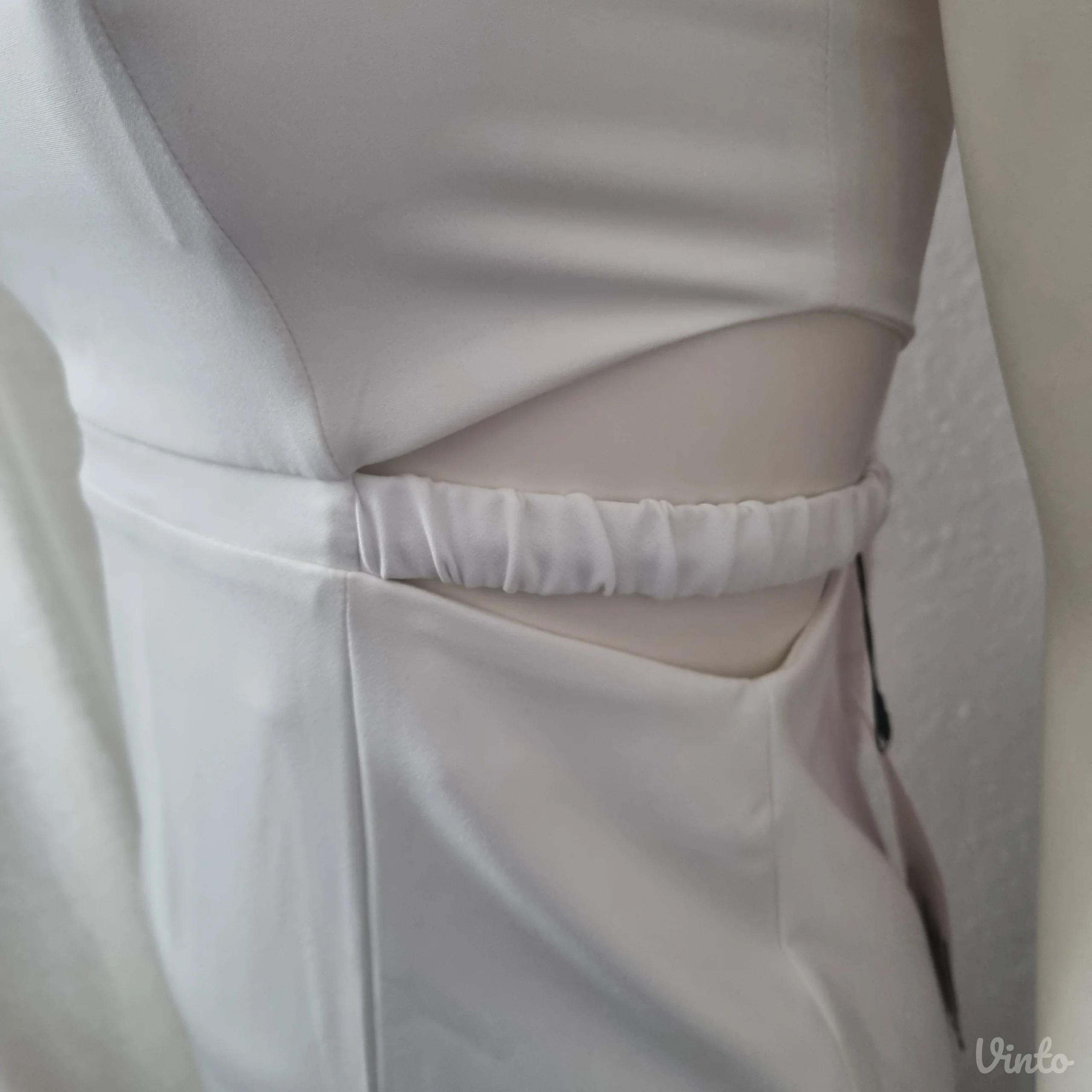 Nova ZARA midi haljina sa etiketom