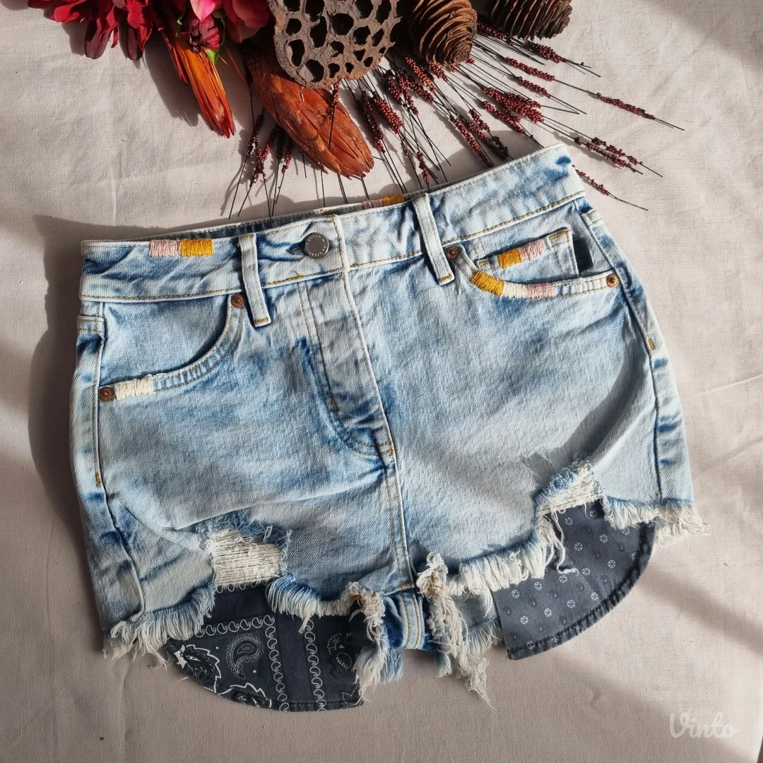 Nov SUPERDRY teksas šorts sa etiketom