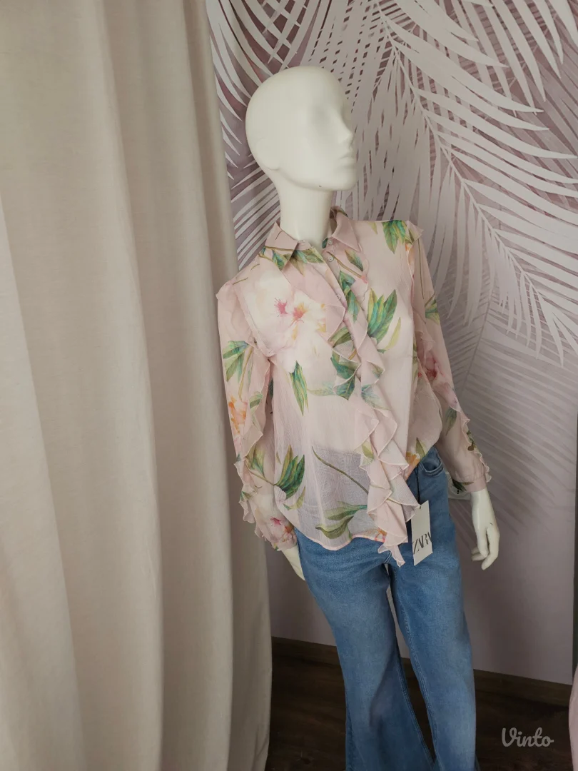 Nova Zara kosulja sa karnericima XS velicina