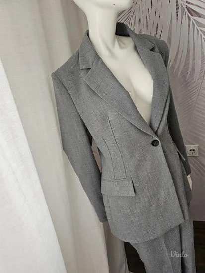 Zara komplet – sako i pantalone – XL – NOVO