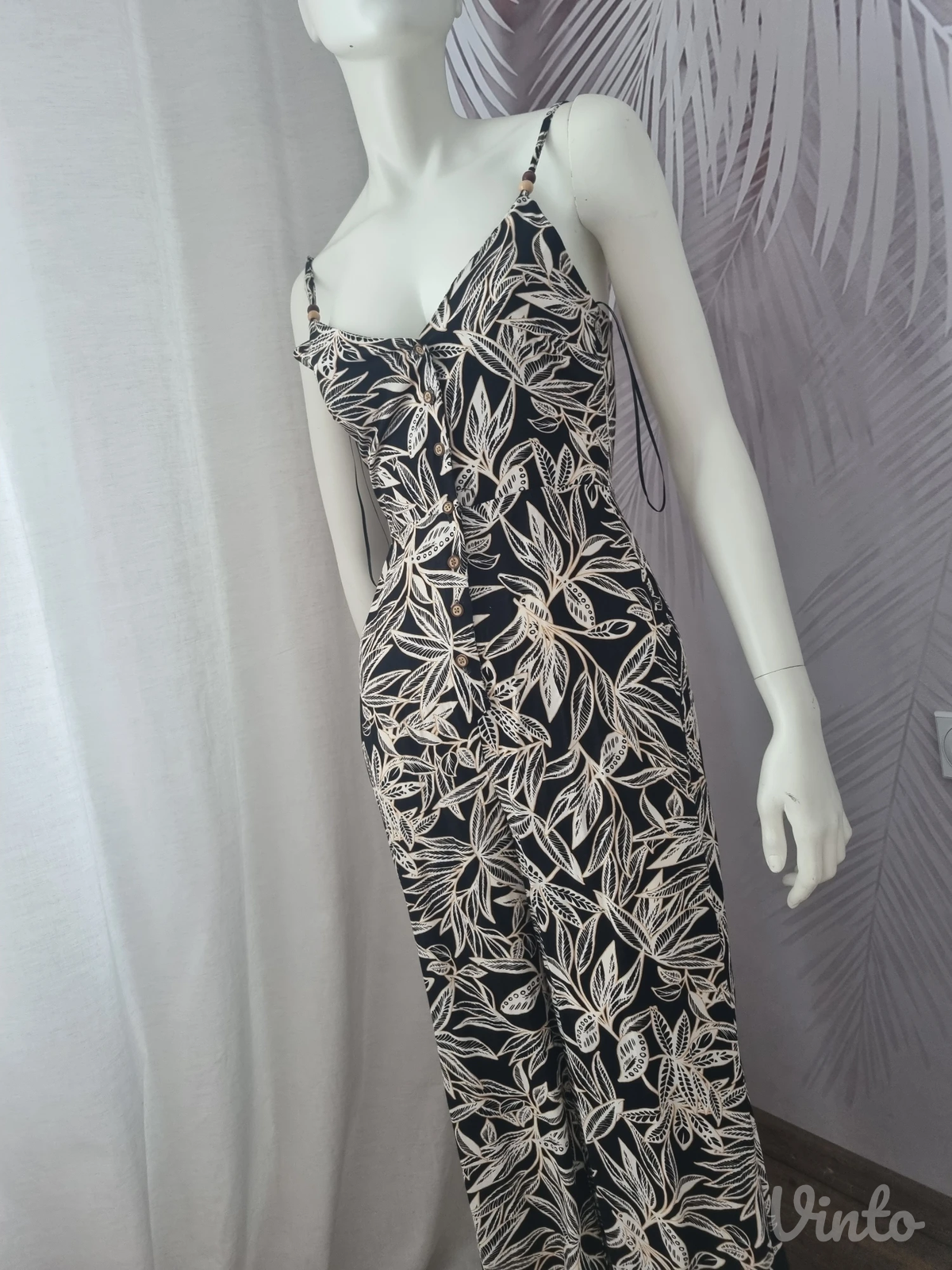 Nov Zara kombinezon XS vel procenat lana