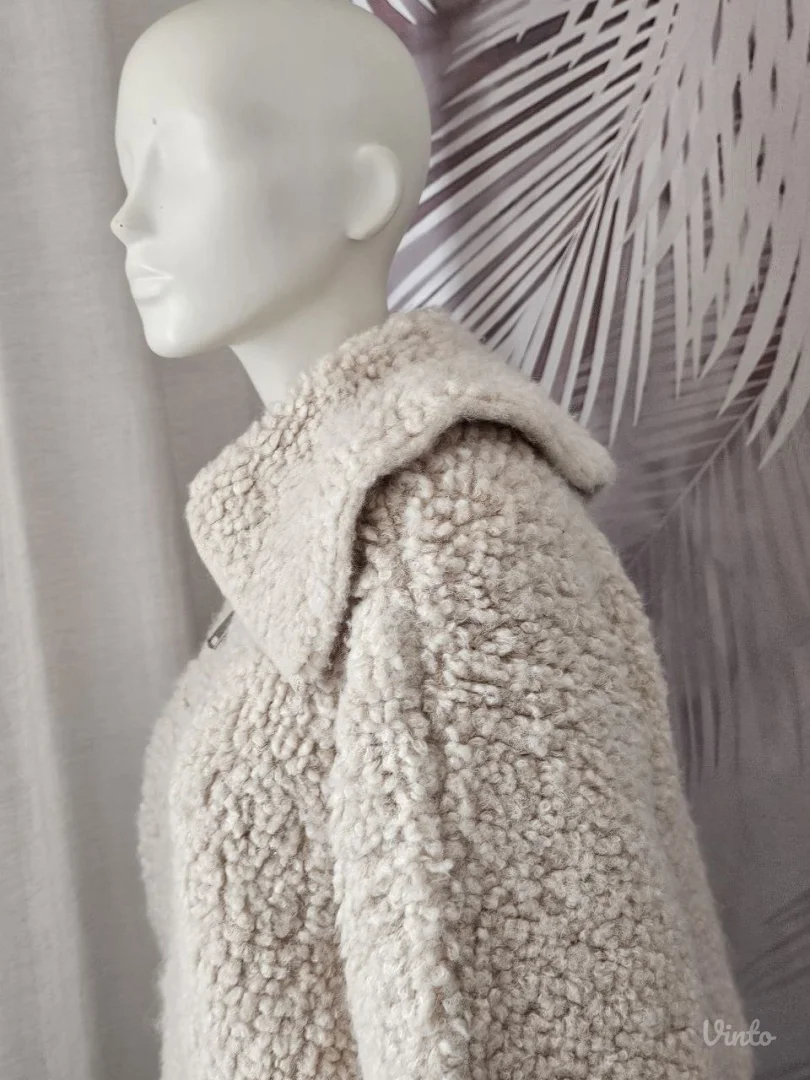 ZARA Bouclé bomber jakna – Ecru S, oversized