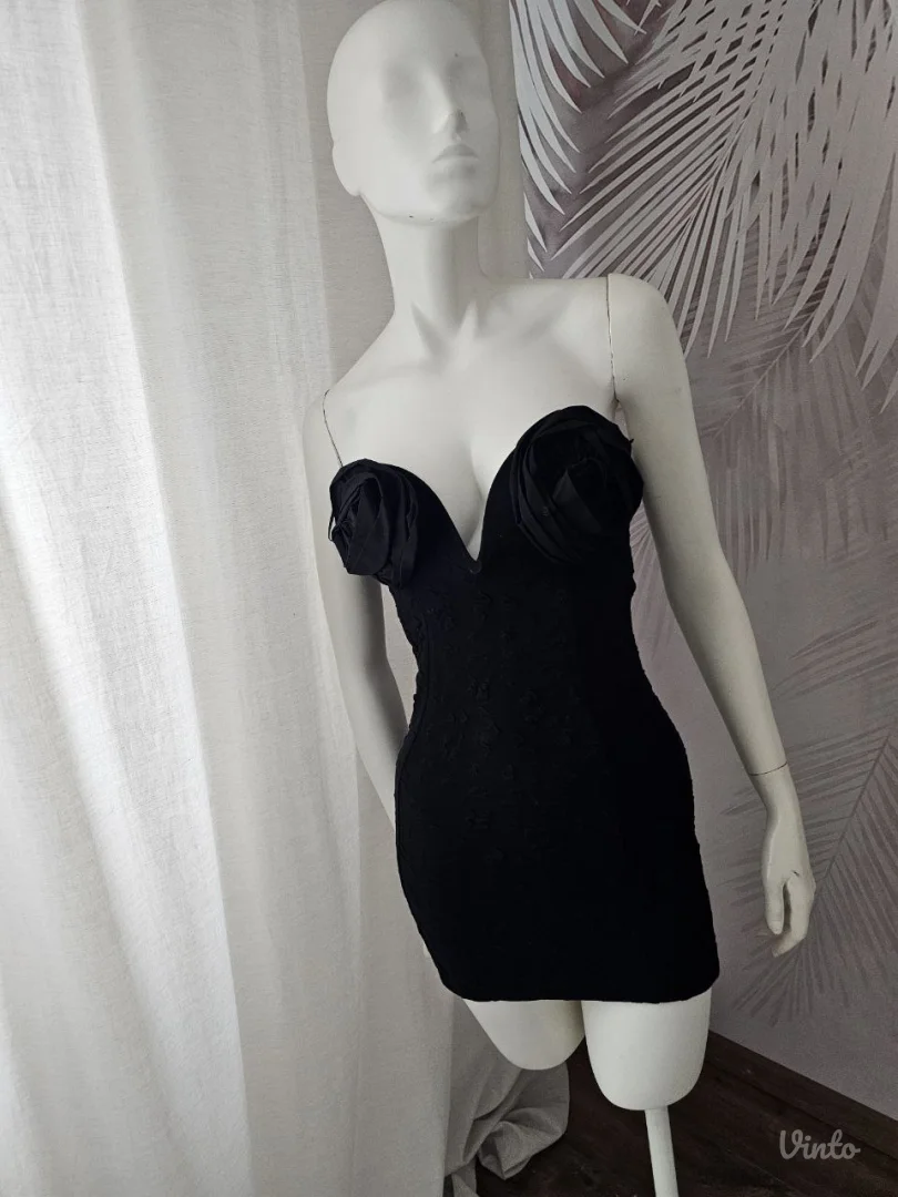 ZARA mini haljina sa 3D cvetovima – S NOVO