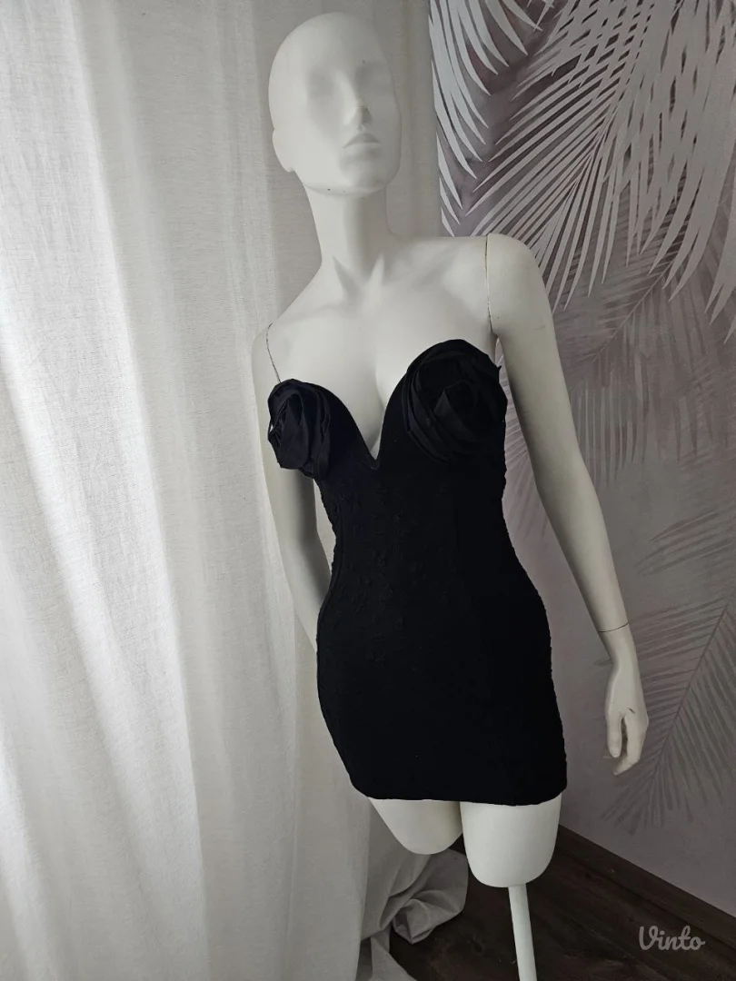 ZARA mini haljina sa 3D cvetovima – S NOVO