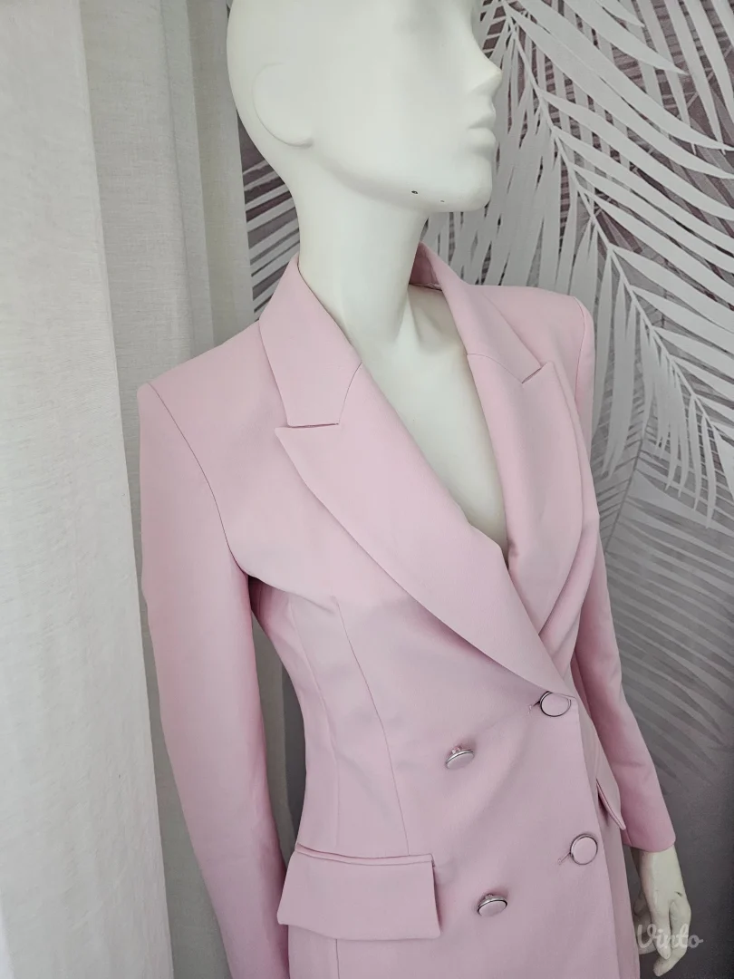 Nov ZARA komplet u nežno roze nijansi – XS veličina (odgovara za XS)