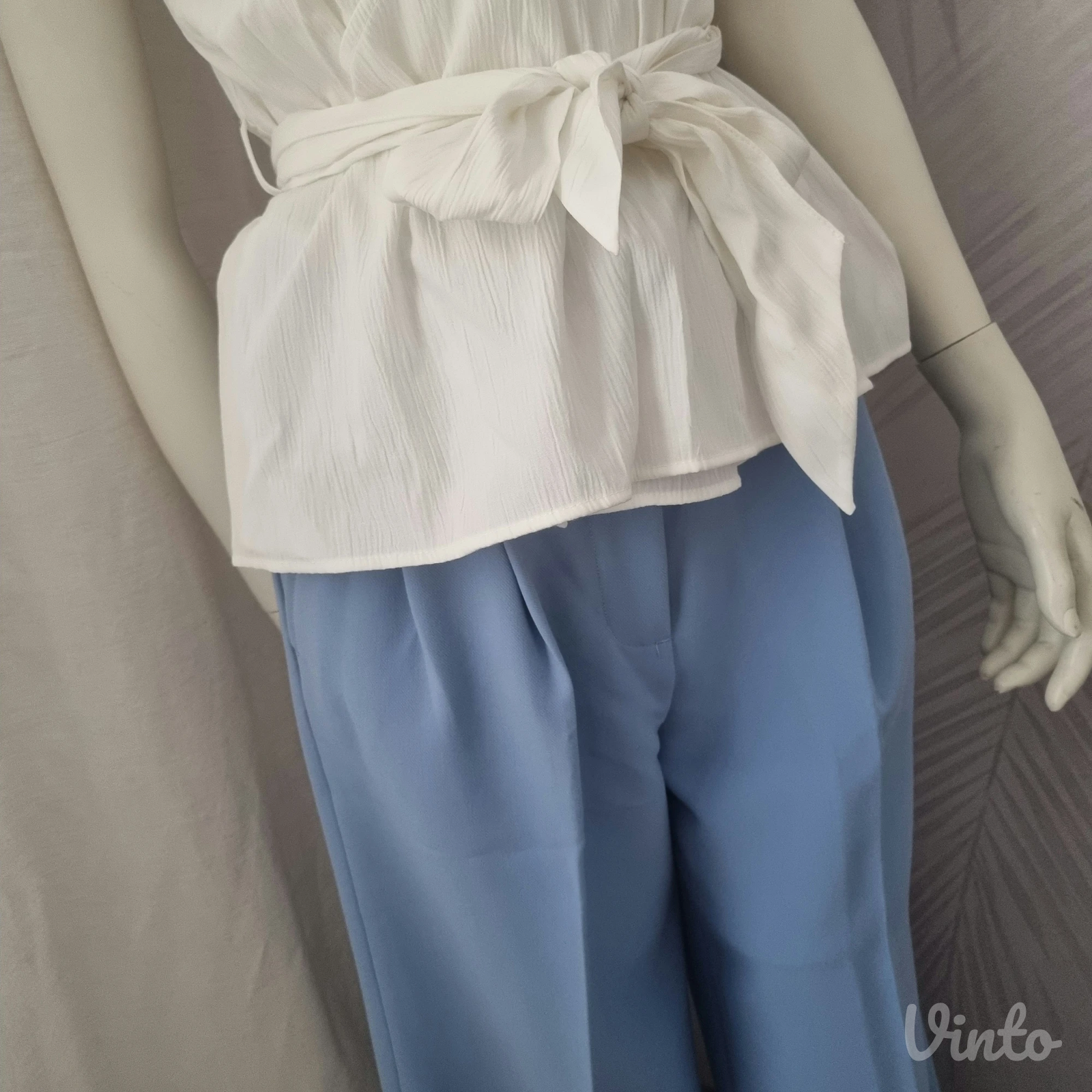 Nove Zara pantalone S vel