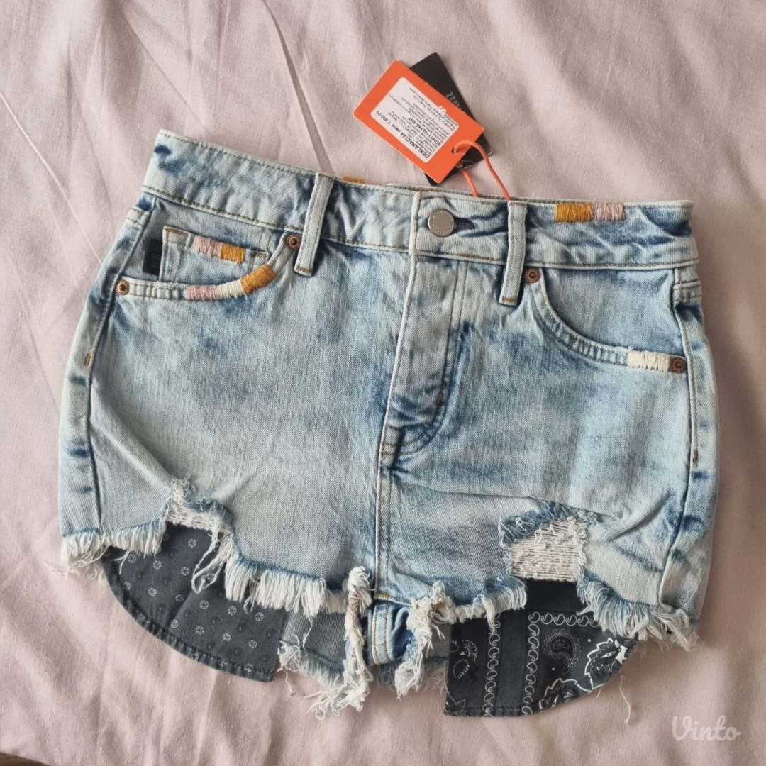 Nov SUPERDRY teksas šorts sa etiketom