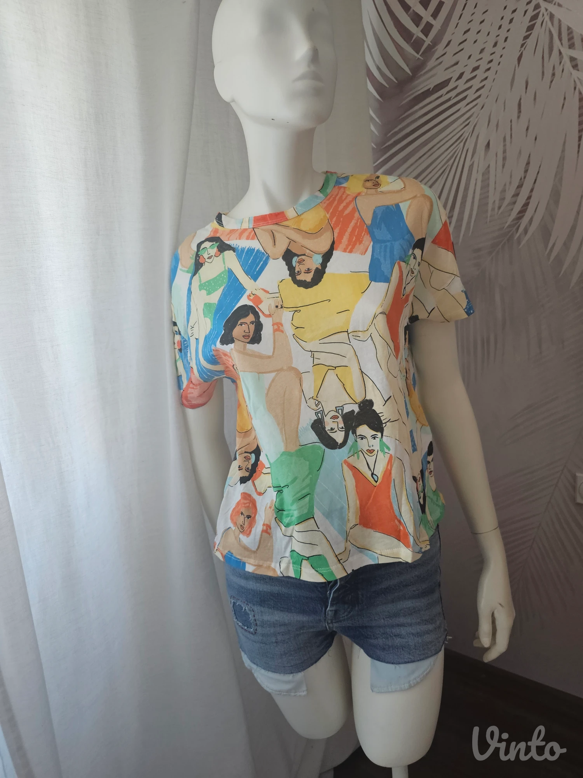 Nova Zara majica sa dezenom S/M velicina 100% pamuk