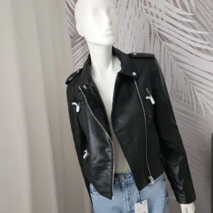 NOVO ZARA crna jakna od eko kože – XS