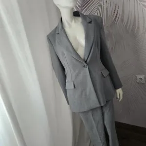 Zara komplet – sako i pantalone – XL – NOVO