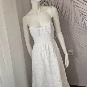 Nova ZARA haljina sa etiketom