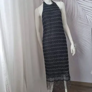 ZARA luksuzna haljina sa perlicama – veličina M