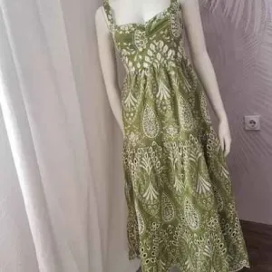Nova ZARA midi haljina sa etiketom