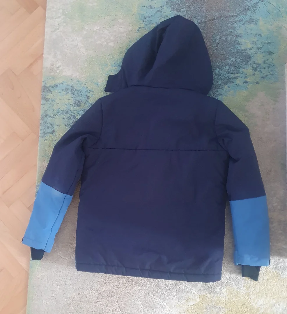 Ellesse jakna za dečake-veličina 8
