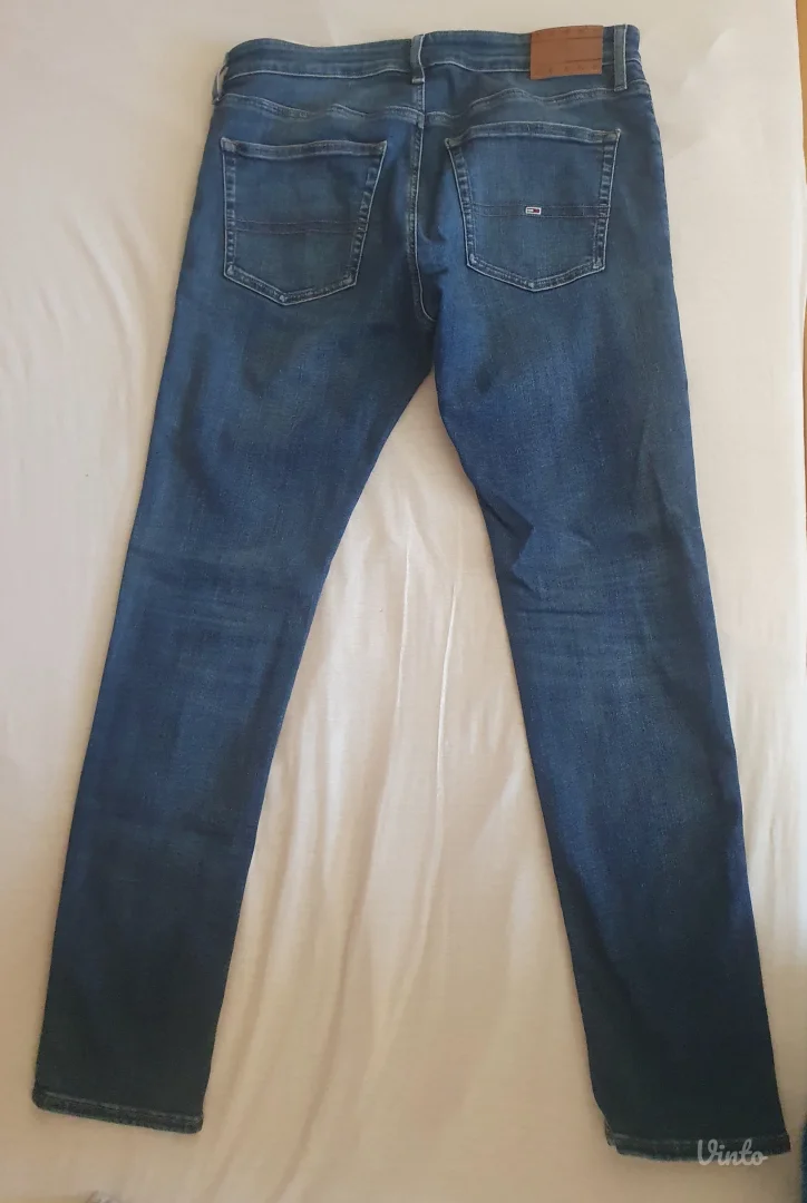 Tommy Hilfiger muške farmerke-W33L34 novo