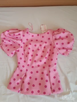 Zara top sa pufnastim rukavima