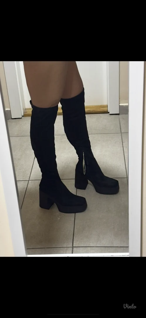 Pull and Bear cizme na stiklu