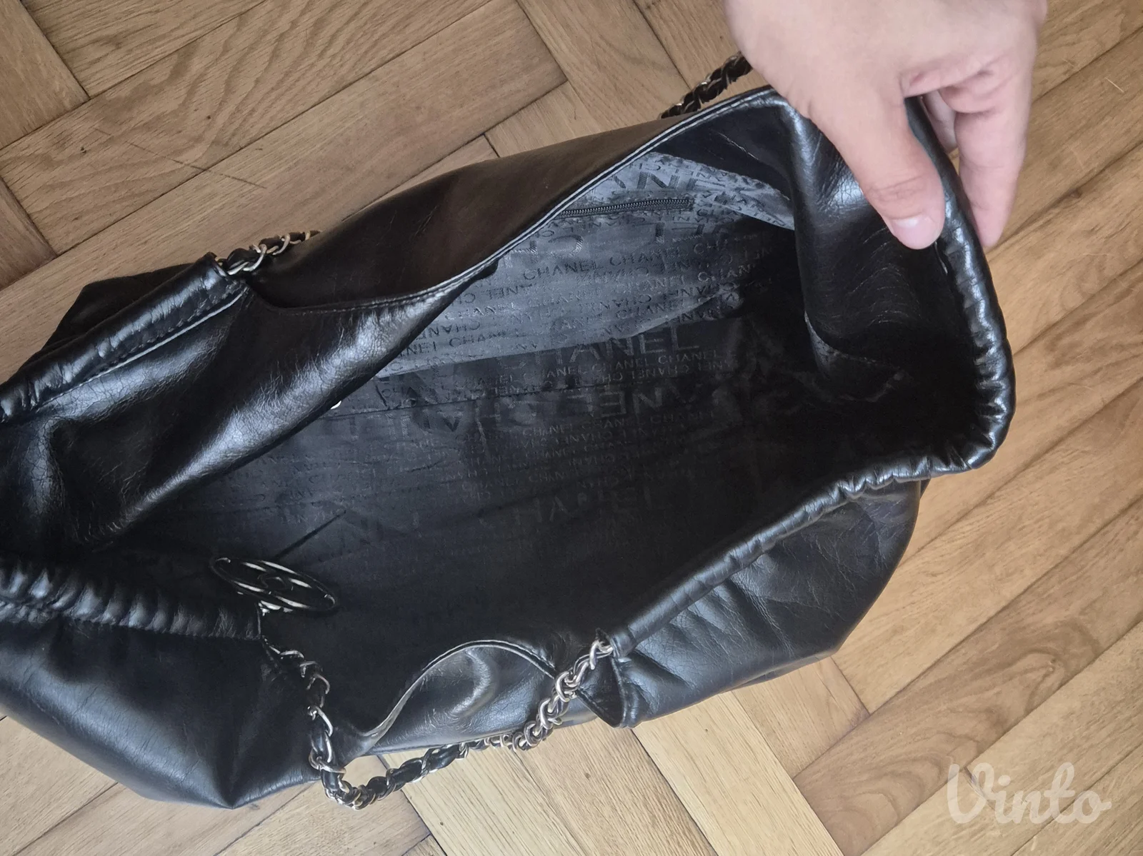 Odlicna chanel torba od prave koze