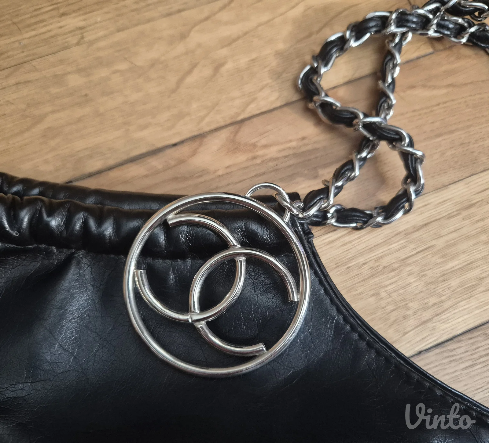 Odlicna chanel torba od prave koze