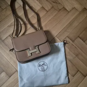 HERMES CONSTANCE kozna torba