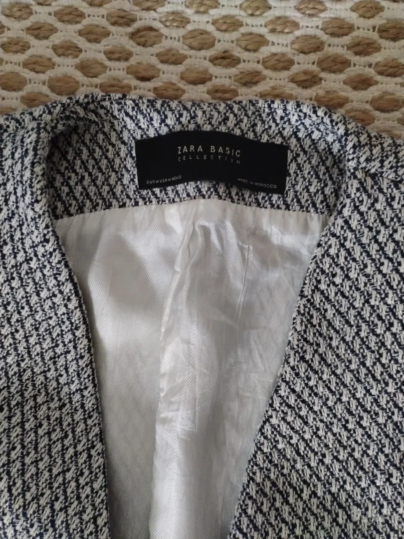 Zara divan kvalitetan kaput-blejzer S/M