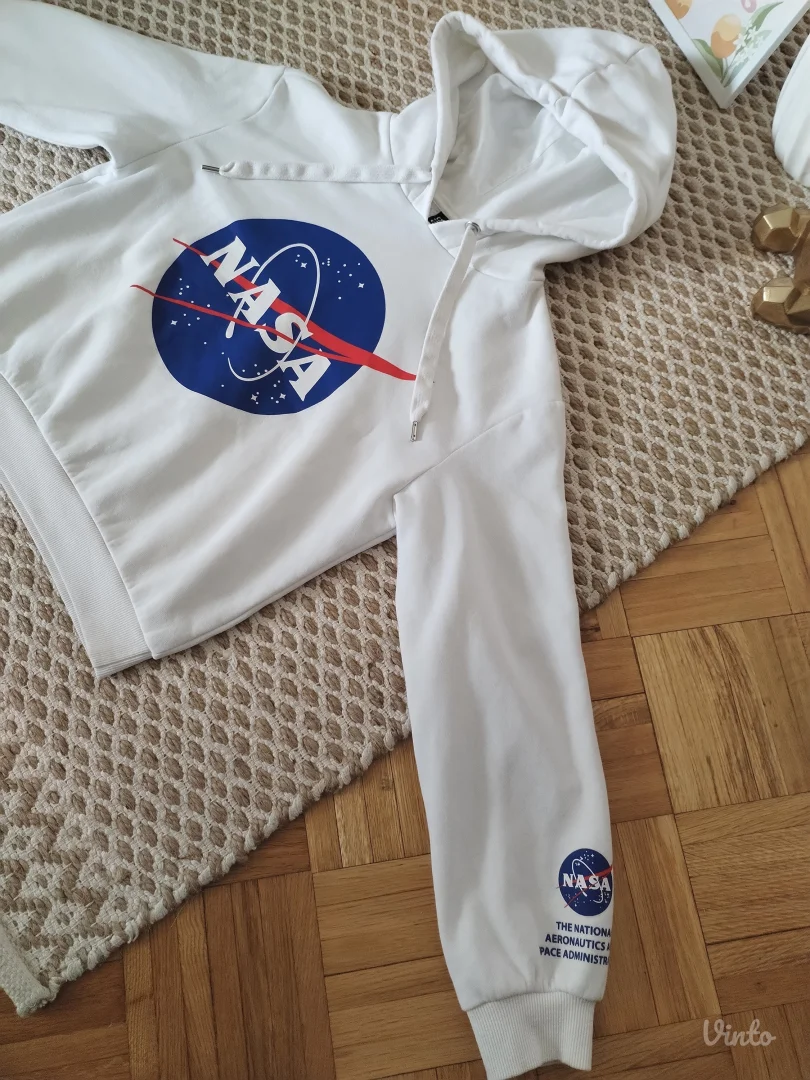 H&M Nasa duks