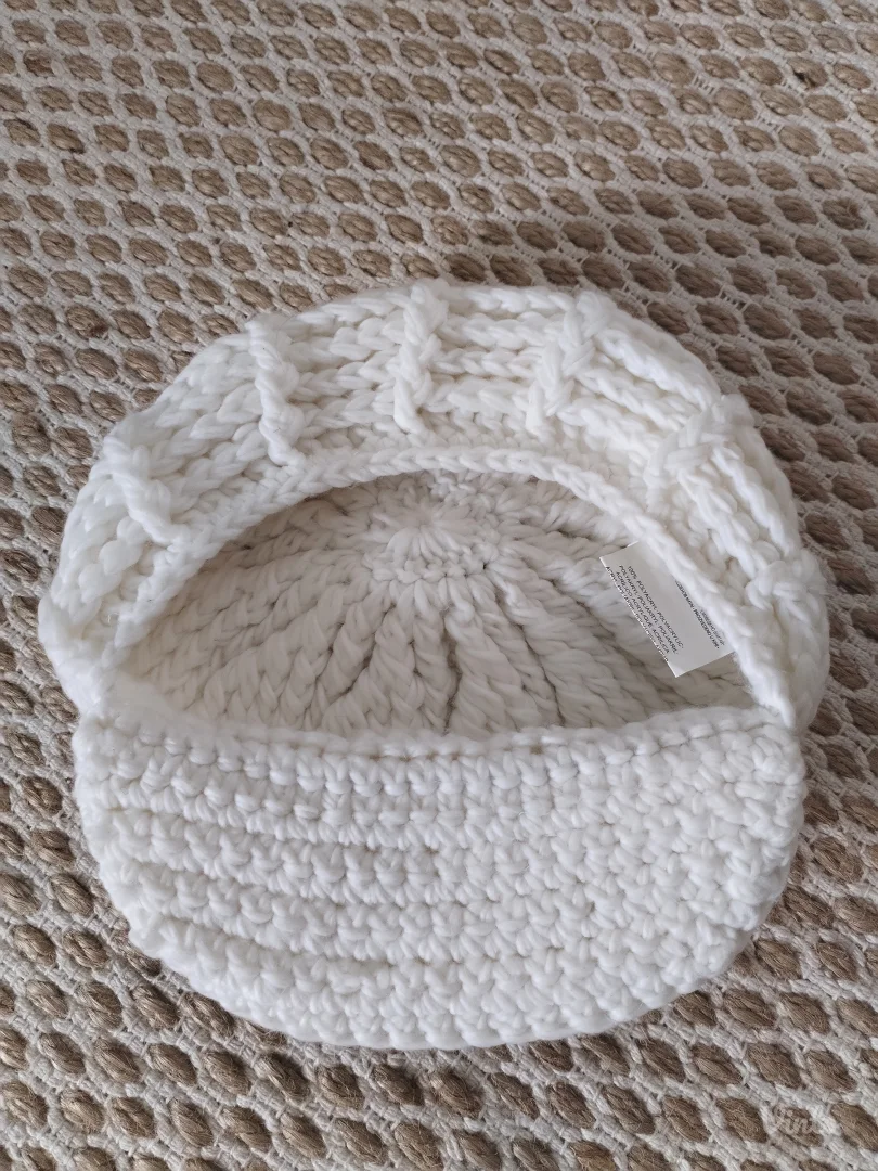 New Yorker topla beretka