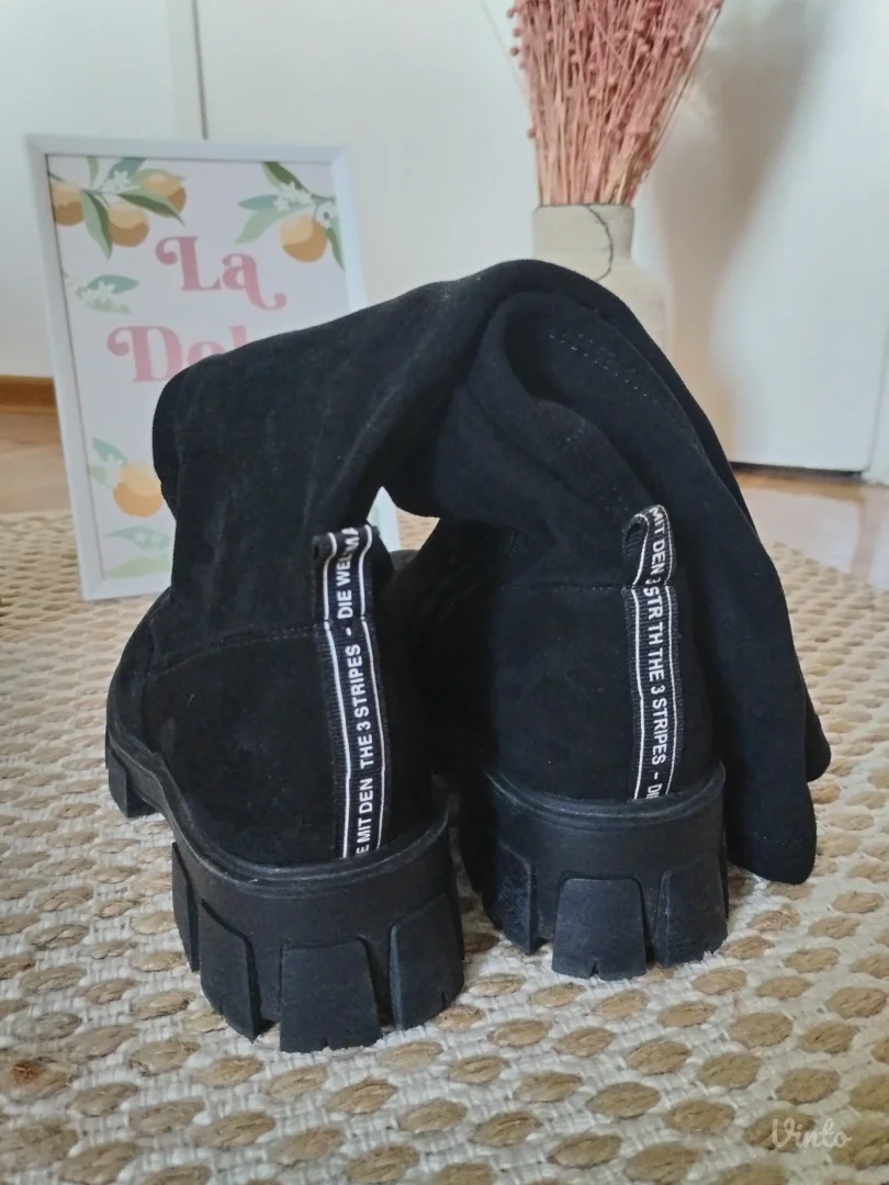 Šafran rastegljive čizmice